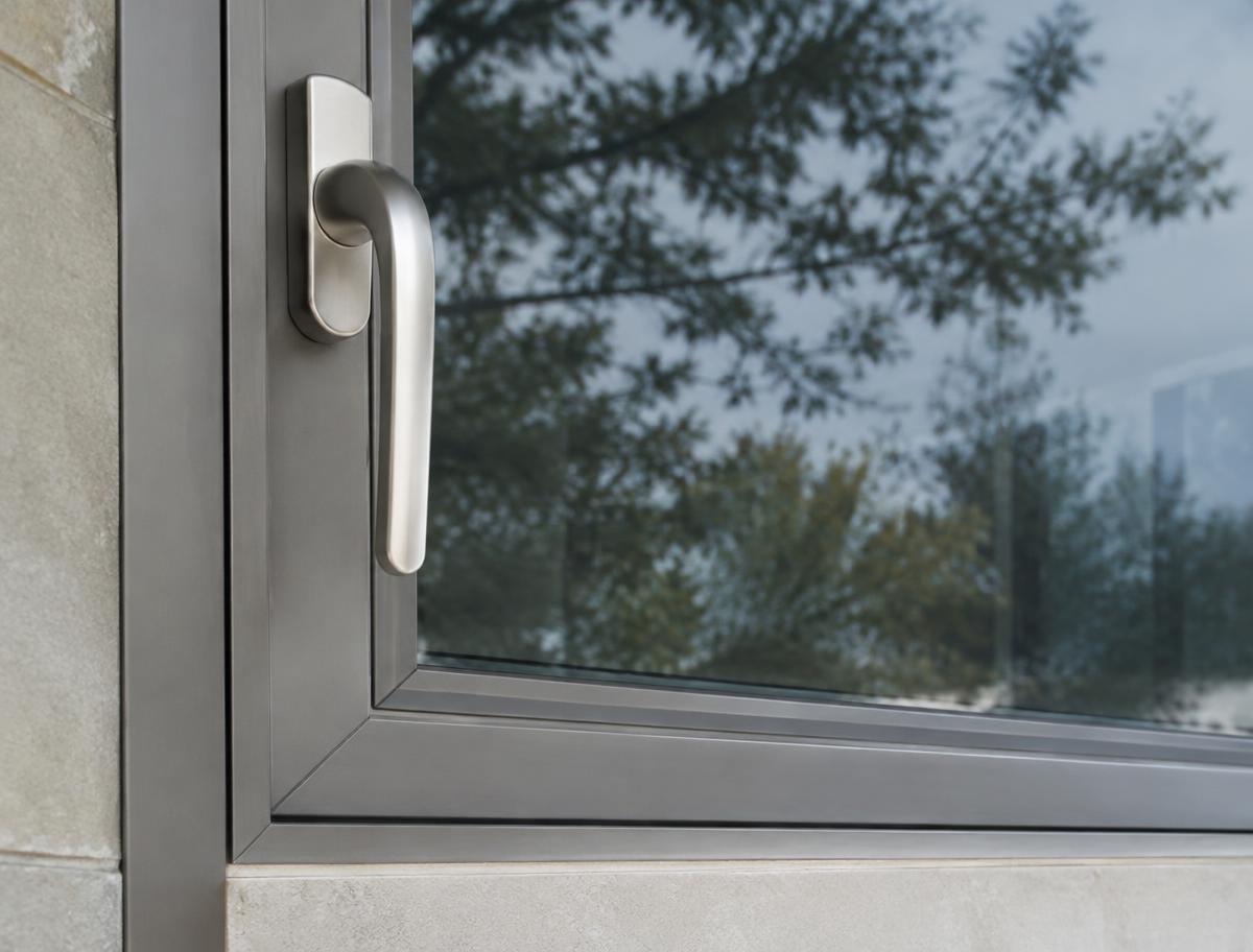 Close-up of slim aluminium frame and handle